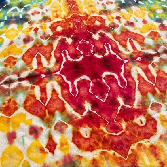 Hand tie dyed giant wall hanging tapestry in a 51x46" psychedelic rainbow glitch - Picture 3 of 8